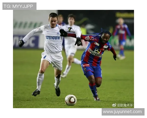 苏维埃翼与莫斯科中央的激烈对决揭示了足球战术的深度与魅力